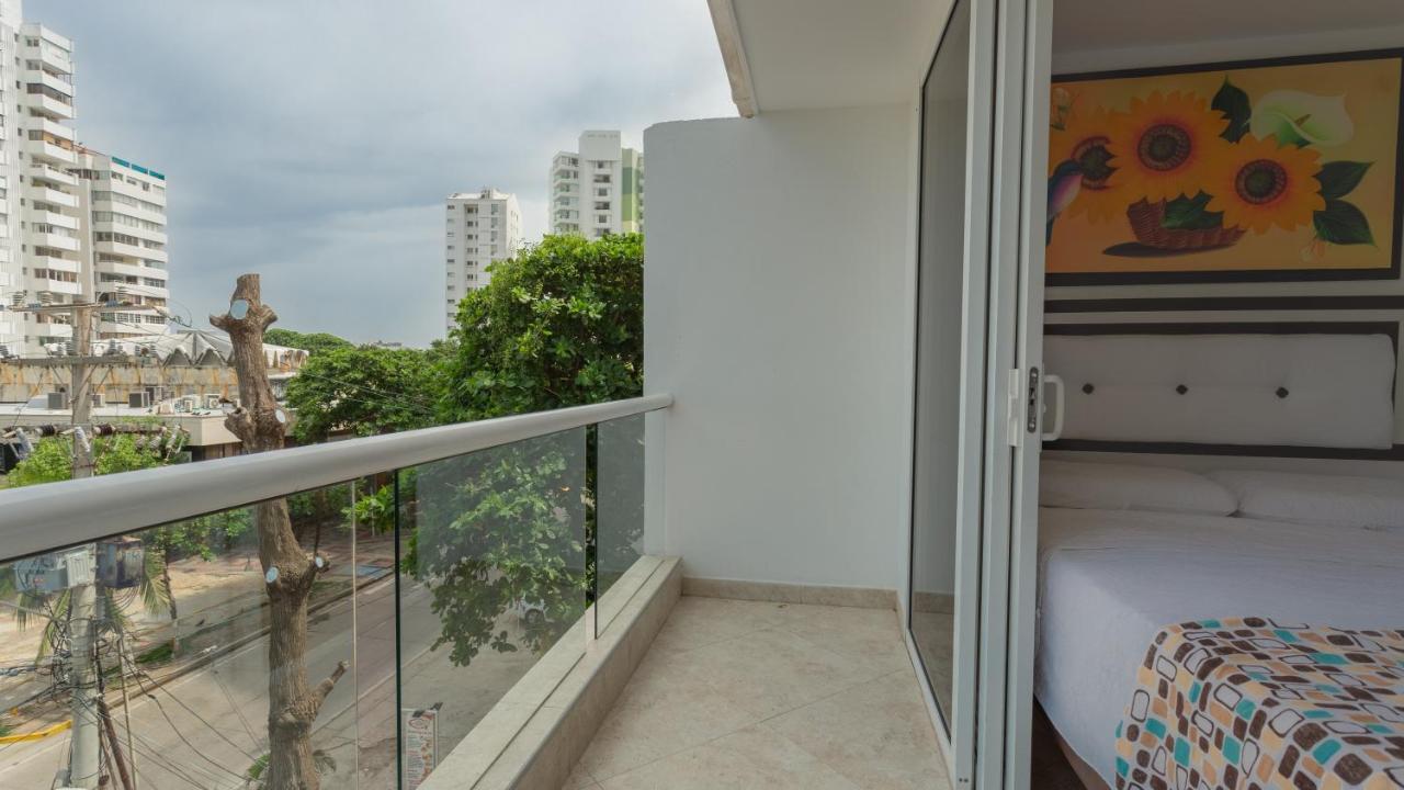 Hollywood Beach Suite Cartagena Exterior photo